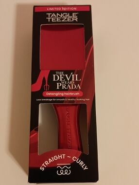Limited Edition 'The Devil Wears Prada' Red Detangling Brush Tangle Teezer